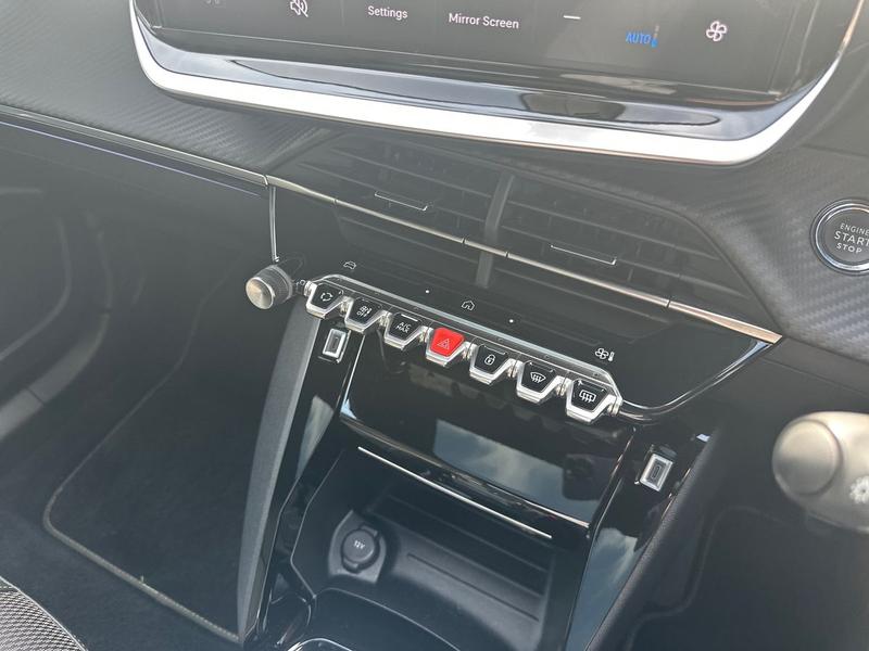 Used Peugeot E-2008 YB74RNY 23