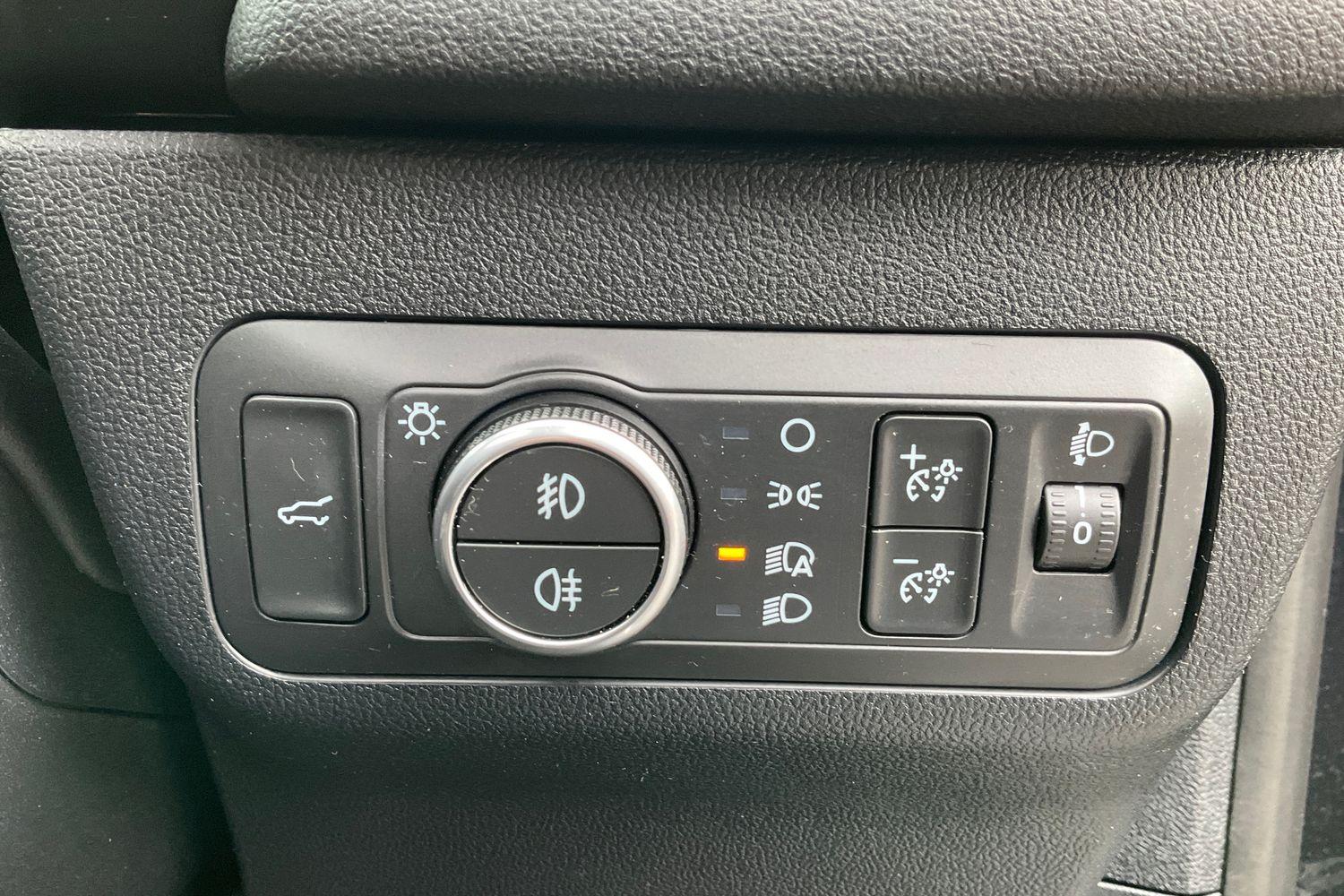 Ford KUGA Photo 36