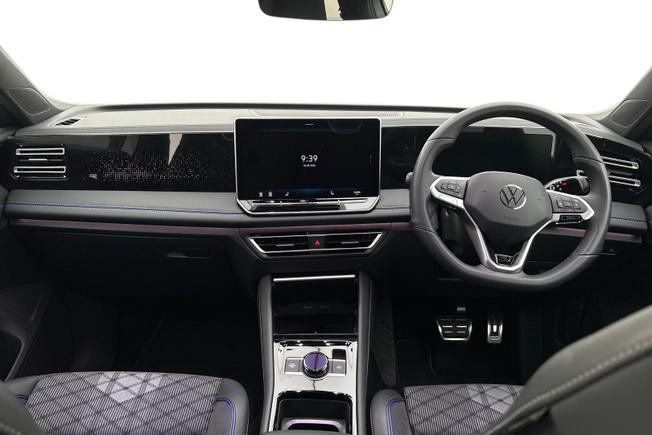 VOLKSWAGEN Tiguan Photo 10