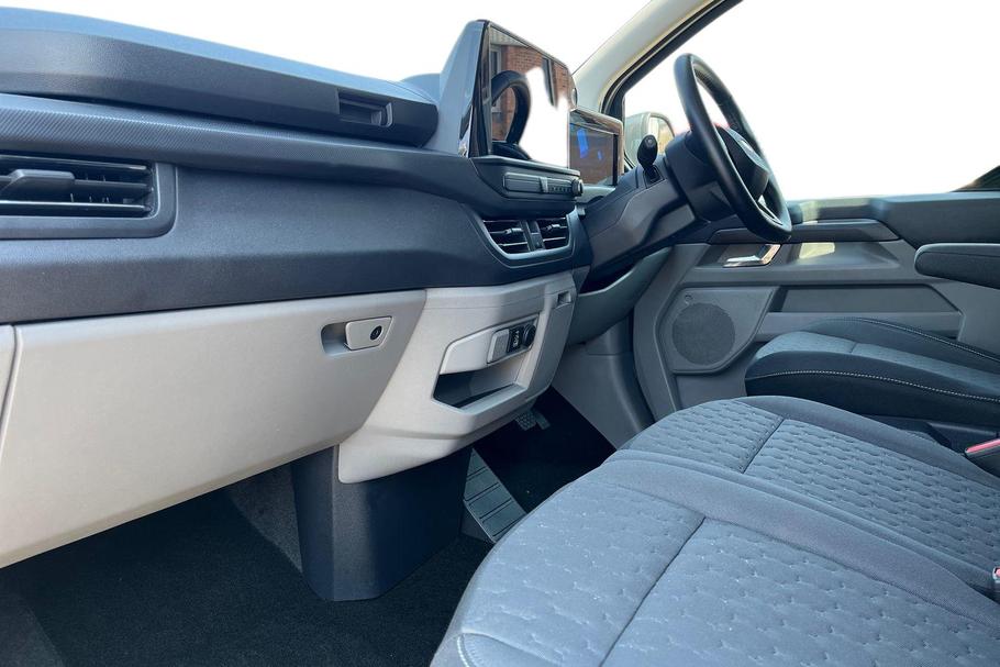 Used Ford TRANSIT CUSTOM LC26TZG 3