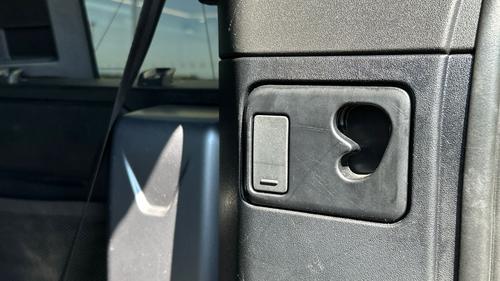 Land Rover Defender Photo autoimg-a6432da4a425d955841d6478896bb56e9c7d13a6.jpg