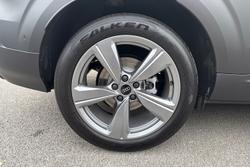 Audi Q3 SUV Photo 5
