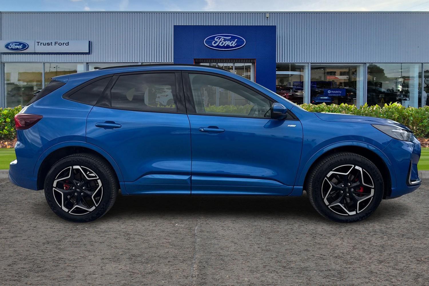 Ford KUGA Photo 2
