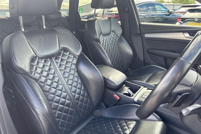 AUDI Q5 Photo 24