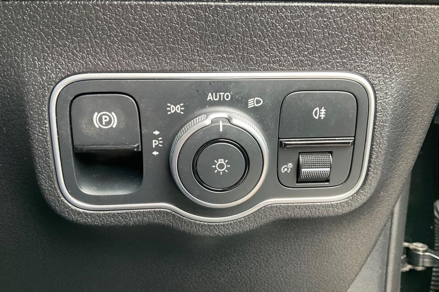 Mercedes-Benz GLB Photo autoimg-a65043b0831ab9455b0e77ce5991e4fbac709c20.jpg