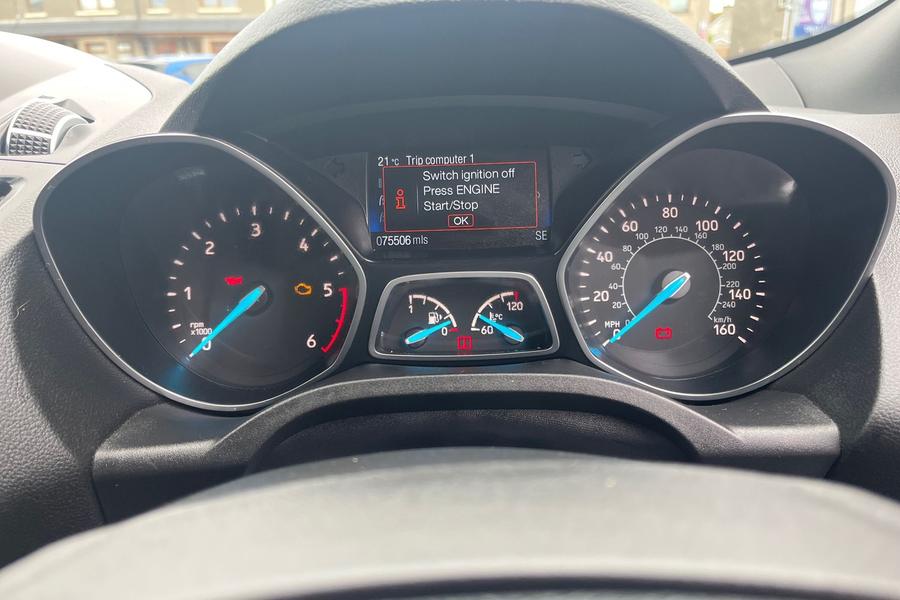 Ford KUGA Photo autoimg-a6585eabaeca0261d24a52259f22a874d2366eea.jpg
