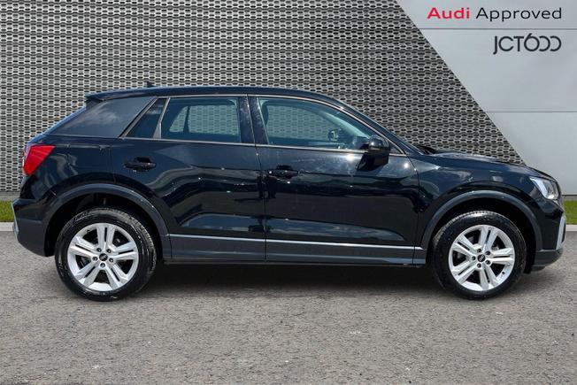 AUDI Q2 Photo 4