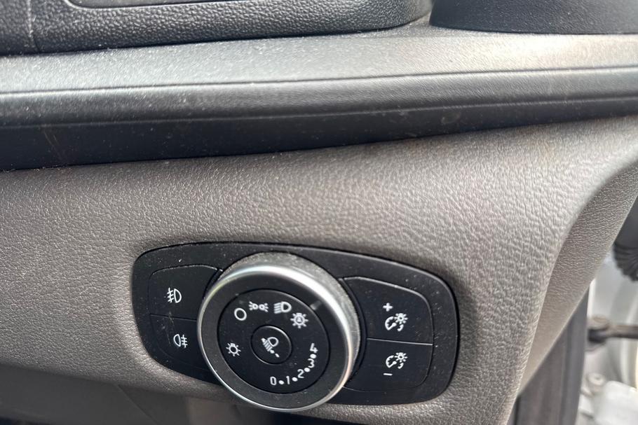 Used FORD TRANSIT CUSTOM BK22URF 28