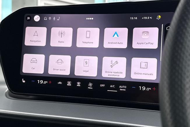 Audi Q3 Photo 13