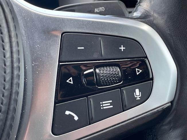 BMW I4 Photo 17