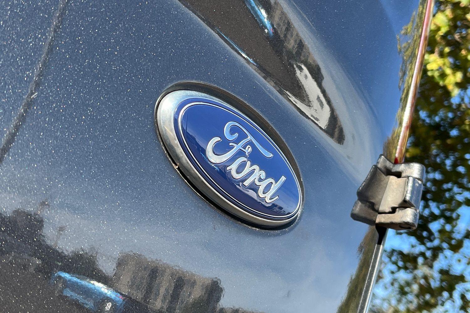 Ford TRANSIT CONNECT Photo 29