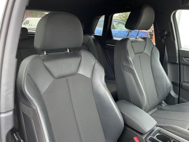 AUDI Q3 Photo 28