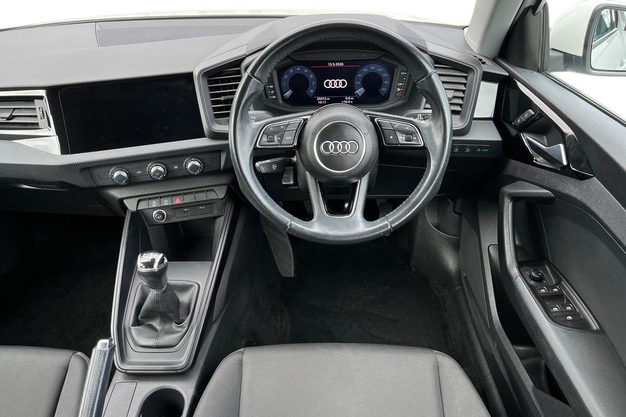 Audi A1 Photo autoimg-a66b476b9c6dc46916bd9c698566e31b6b98987b.jpg
