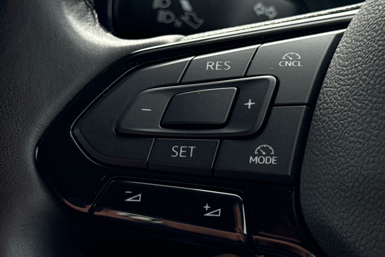 Ford TRANSIT CONNECT Photo 22