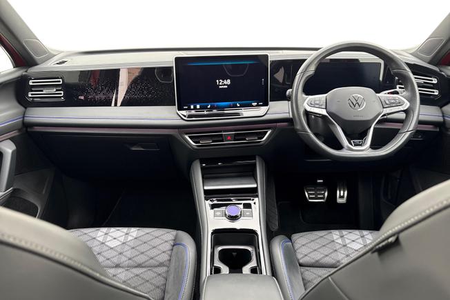 VOLKSWAGEN Tiguan Photo 10