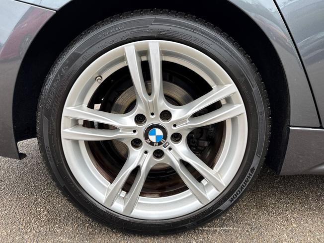 BMW 3 Series Photo 33