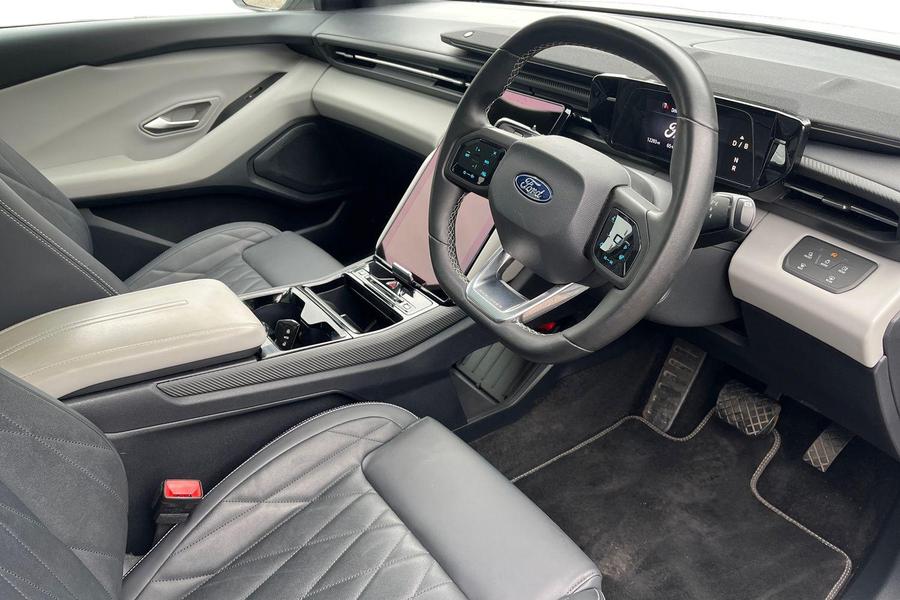 Ford Explorer Photo autoimg-a6707a349ea298175a7eb8333580bc66f568d1e6.jpg