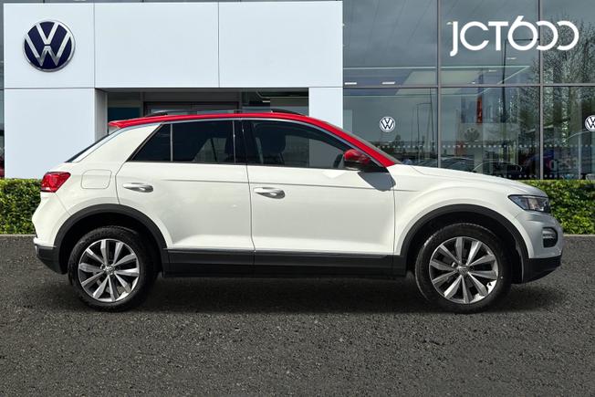 Volkswagen T-Roc Photo 4