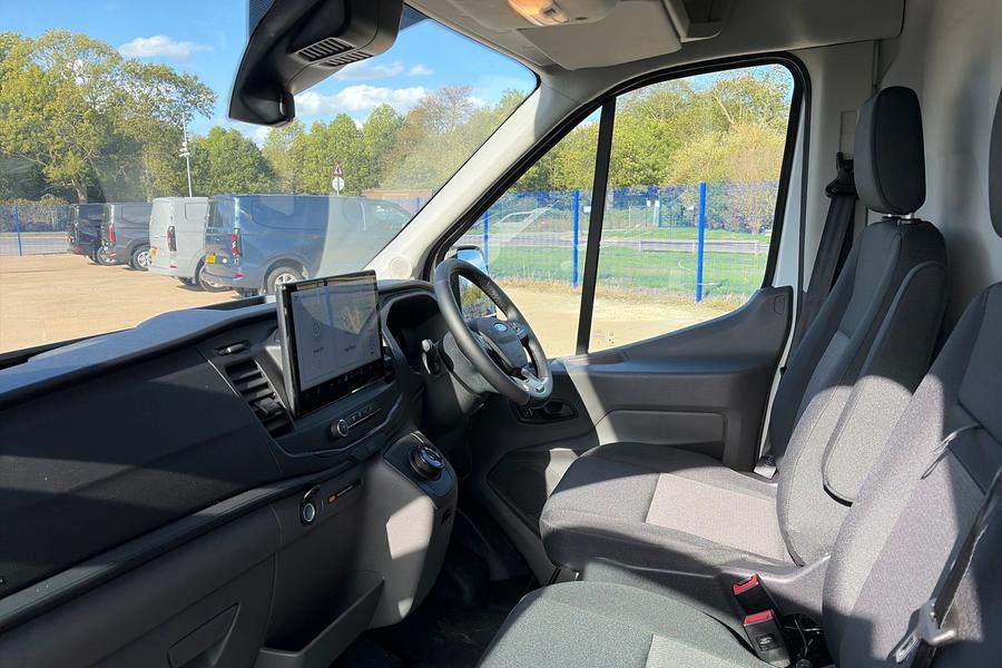 Ford E-TRANSIT Photo autoimg-a6744fcf35f20191e7cd1d5e4f816f699114eadf.jpg