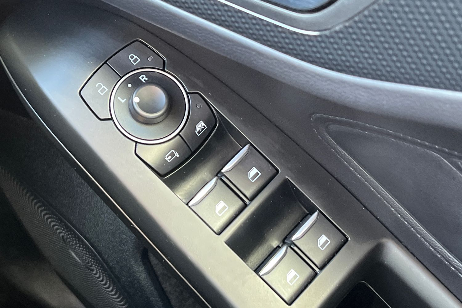 Ford FOCUS Photo 15