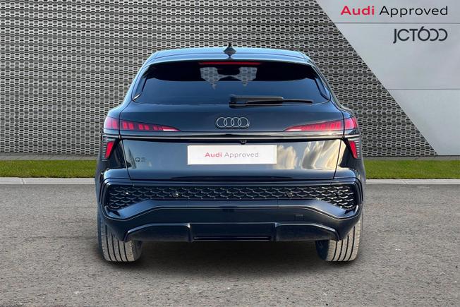 AUDI Q3 Photo 7