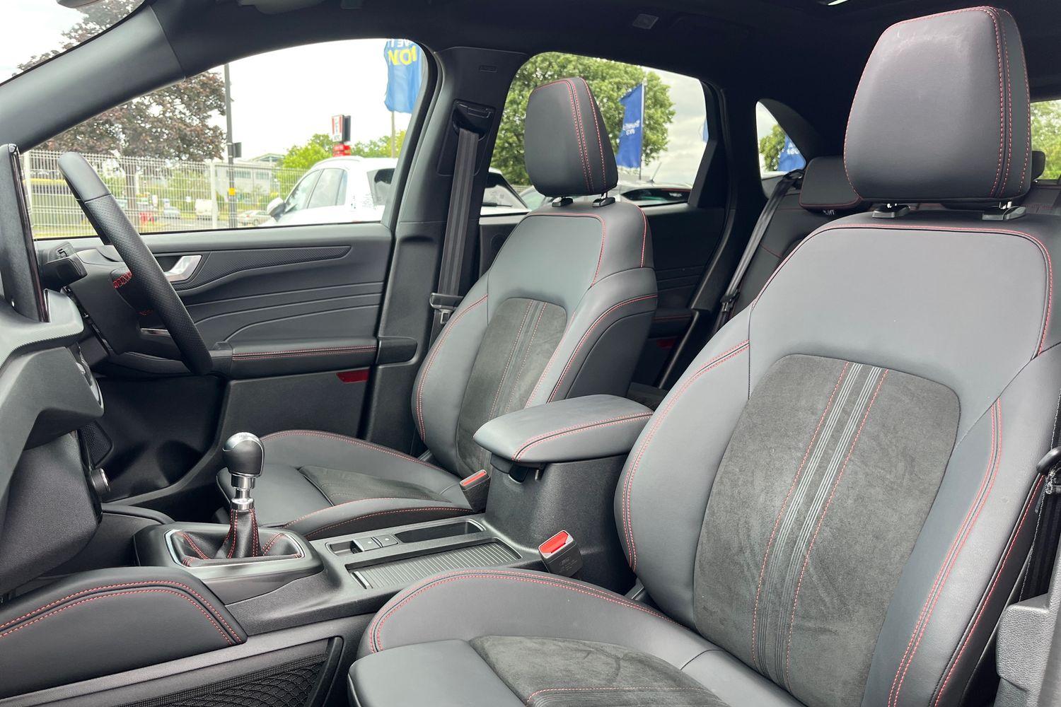 Ford Kuga Photo 18