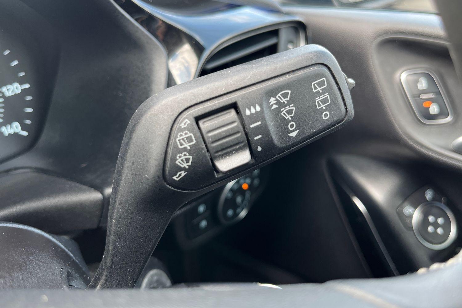 Ford Fiesta Photo 14