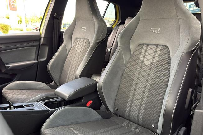 VOLKSWAGEN Golf Photo 21