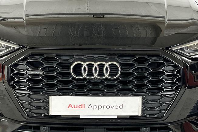 AUDI Q3 Photo 42