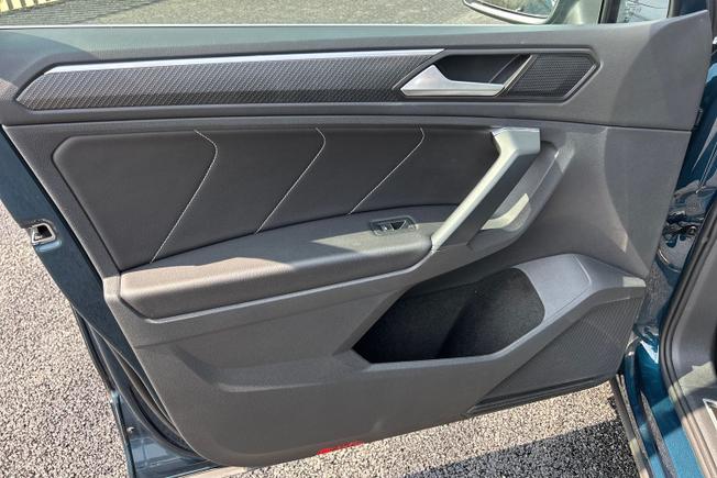 VOLKSWAGEN Tiguan Photo 40