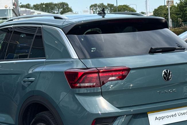 VOLKSWAGEN T-Roc Photo 49
