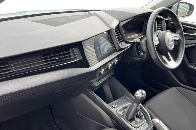 AUDI A1 Photo 2