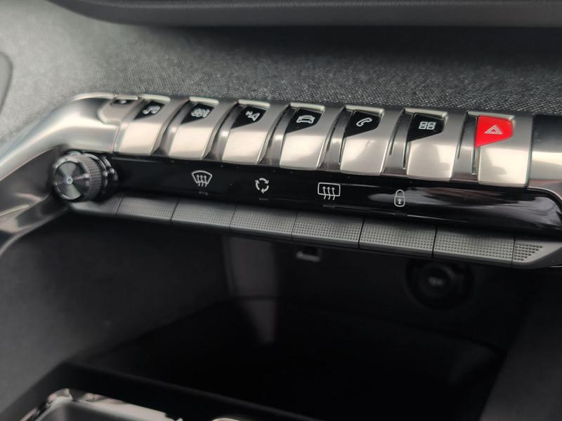 Used Peugeot 3008 LL23NOH 23