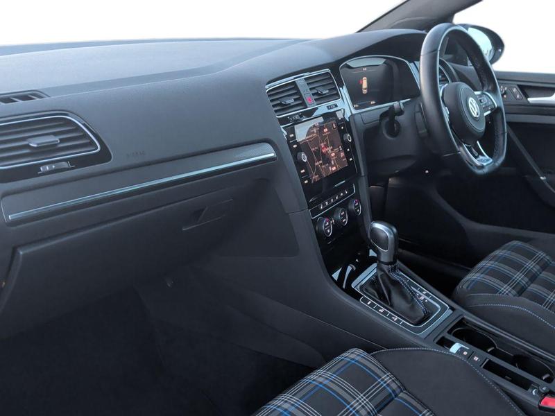 Used Volkswagen Golf NV20MSU 15