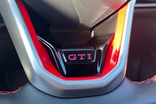 Volkswagen Golf Photo autoimg-a681387ec2961f70b3919884483c0ab766d7ecd9.jpg