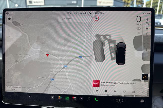 TESLA Model 3 Photo 15