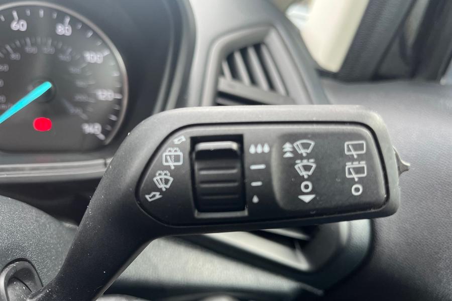 Ford ECOSPORT Photo autoimg-a6873aaa713d118e4d56b948b90889a6632eeb8a.jpg