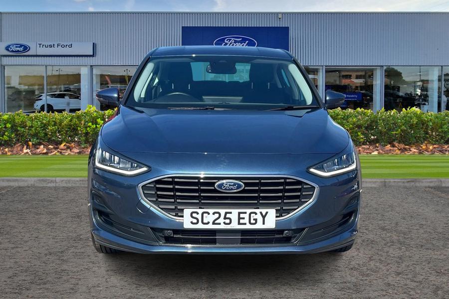 Ford Focus Photo autoimg-a689a3b03f5a45f2693b427a2c6da31d8840eb8b.jpg