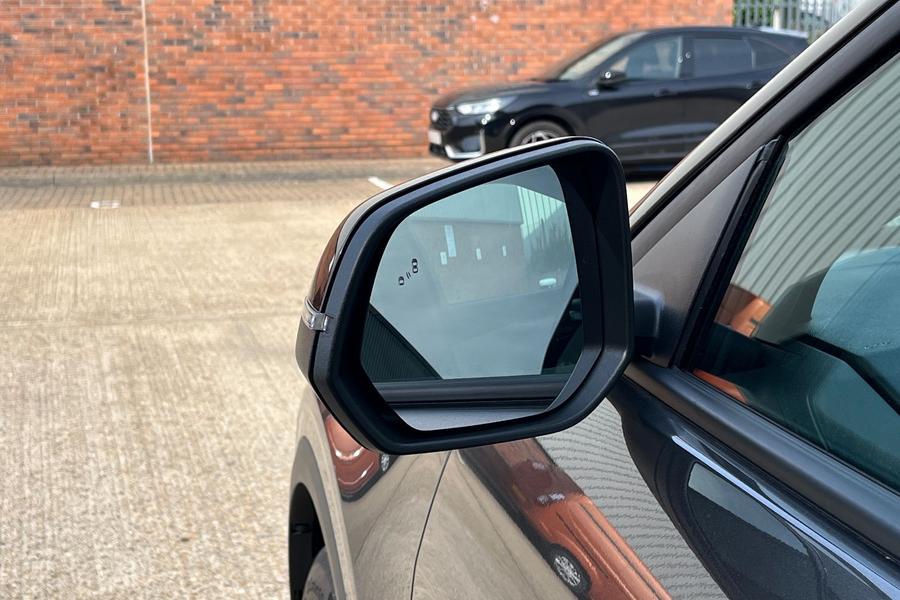 Ford Explorer Photo autoimg-a68acfae30e0077fa5a23c878e05d80f89f17ff9.jpg