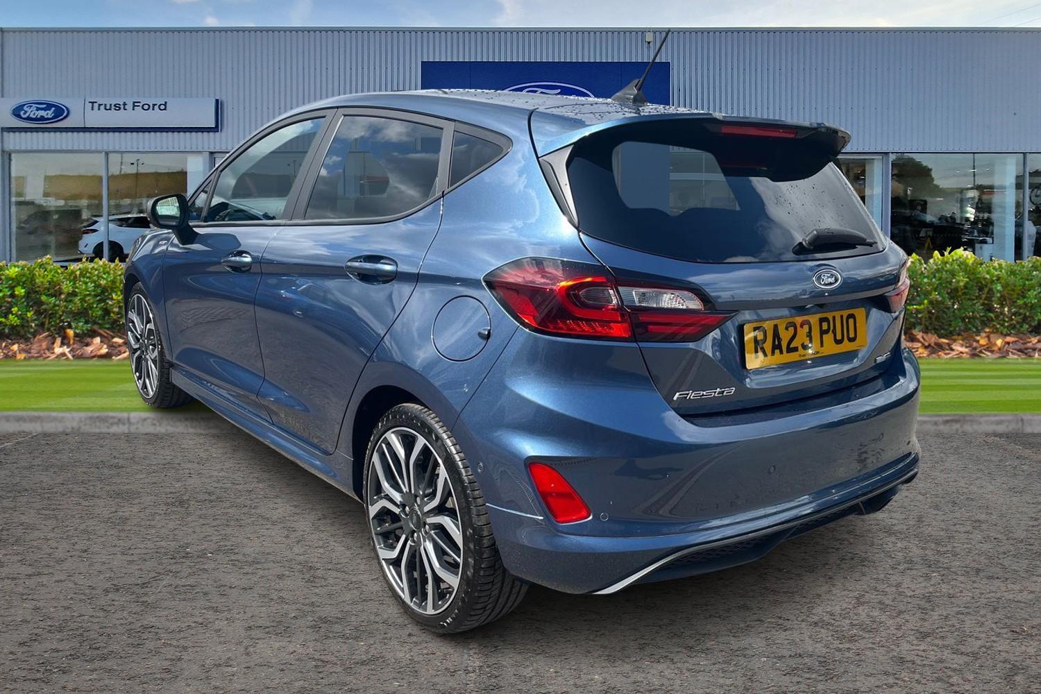 Ford Fiesta Photo 1