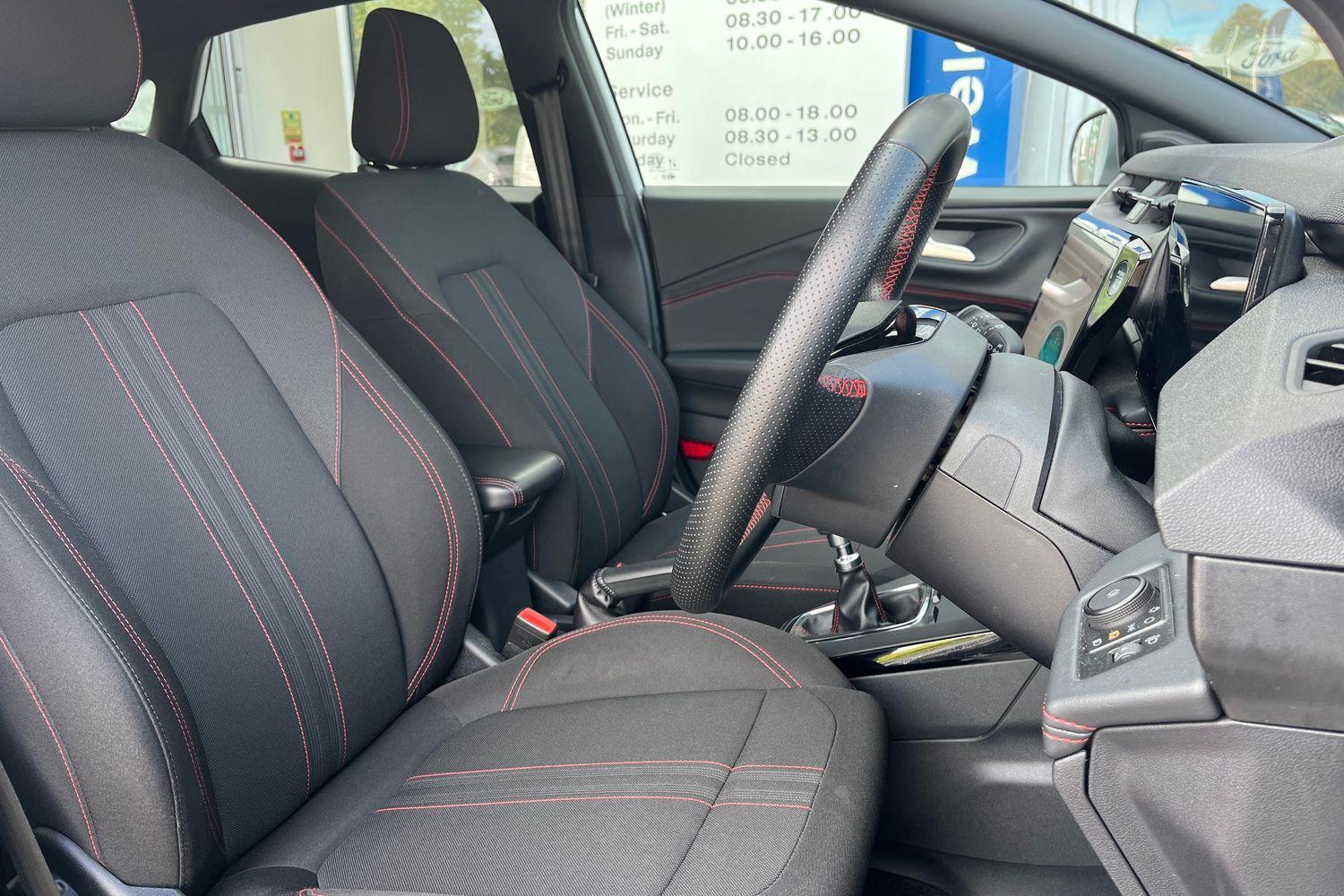 Ford PUMA Photo 16