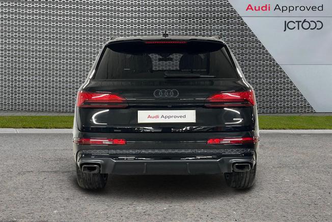 AUDI Q7 Photo 7