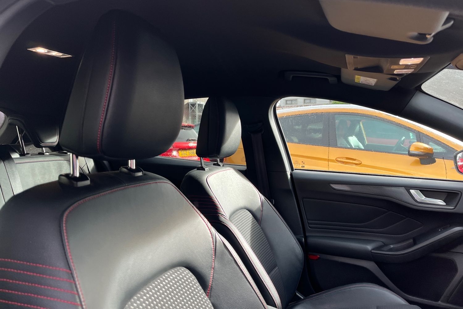 Ford FOCUS Photo 16