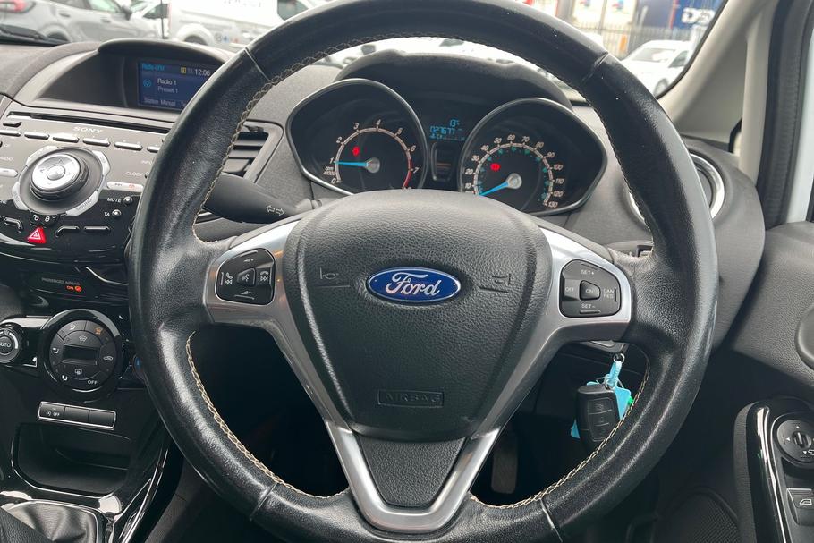 Used FORD FIESTA 12