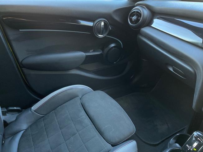 MINI Hatch Photo 52