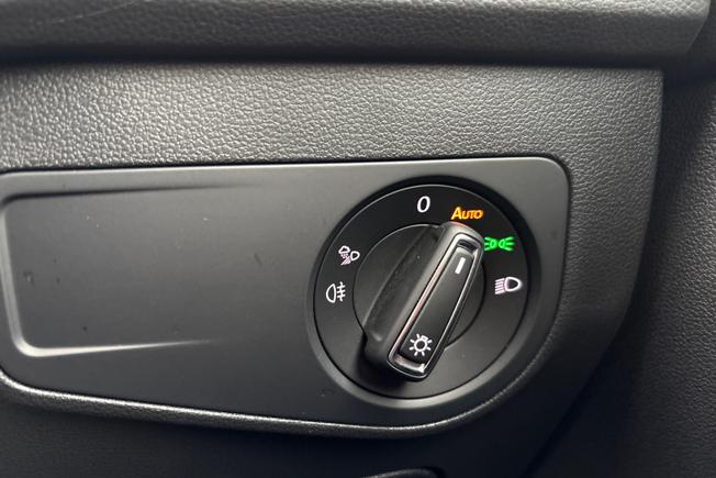 VOLKSWAGEN Tiguan Photo 30