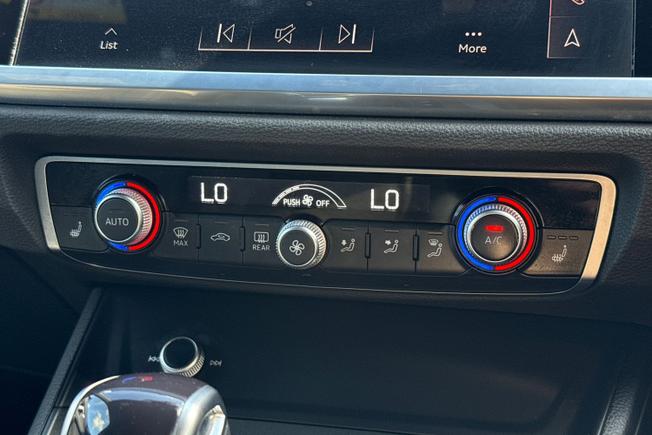 Audi Q3 Photo 35