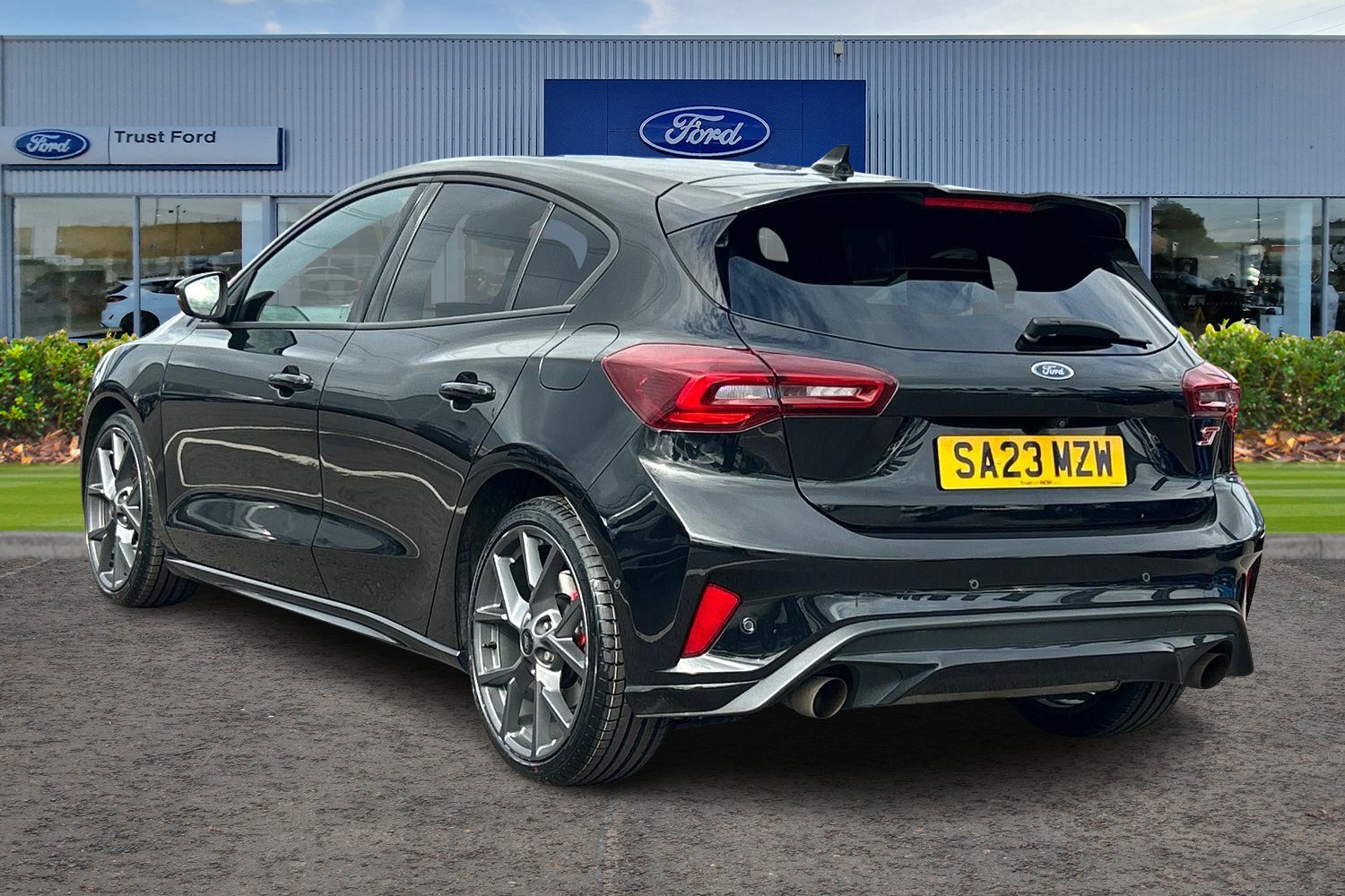 Ford Focus Photo 1