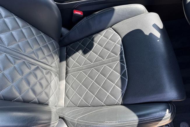 AUDI Q7 Photo 37