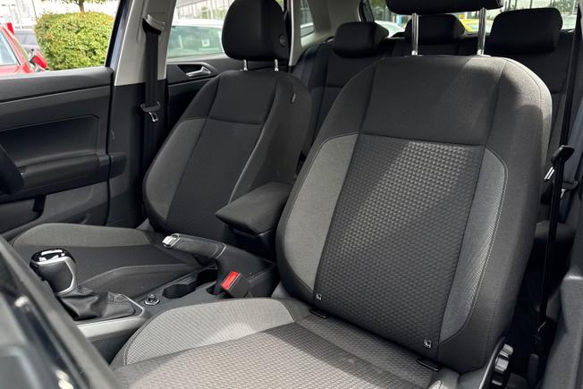 VOLKSWAGEN Polo Photo 21